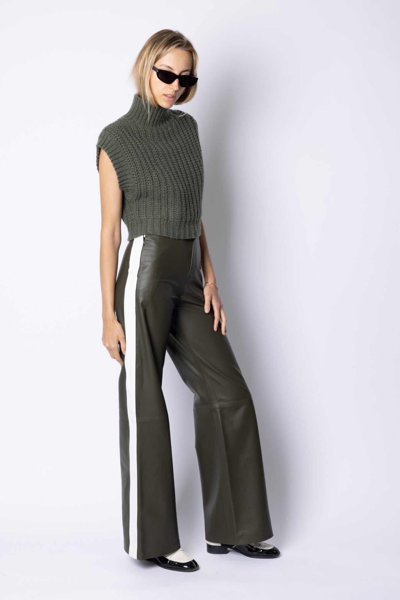 Roe CASHMERE FUNNEL NECK VEST - KHAKI GREEN