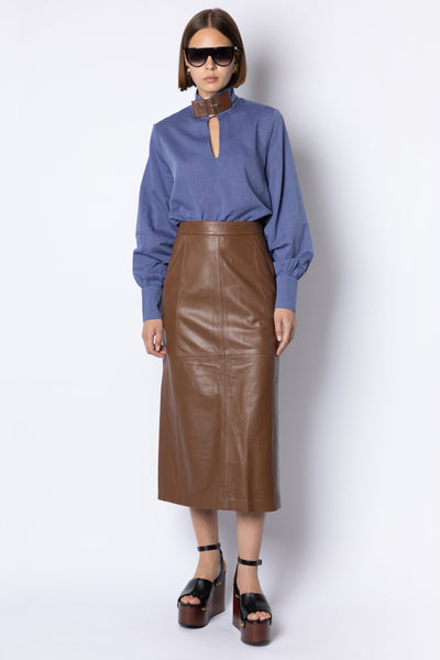 Jocelyn BUCKLE-NECK TOP - INDIGO/BROWN