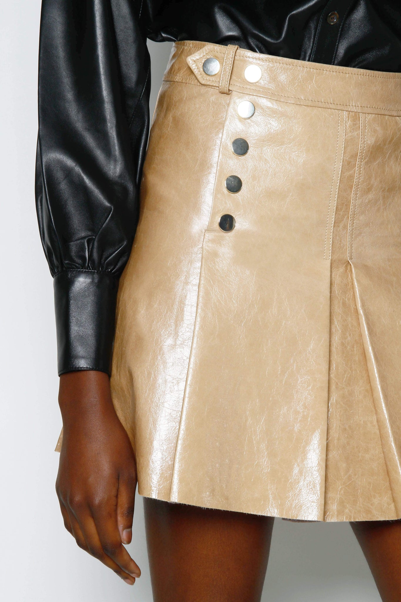 Mika LEATHER PLEAT SKIRT - BISCUIT