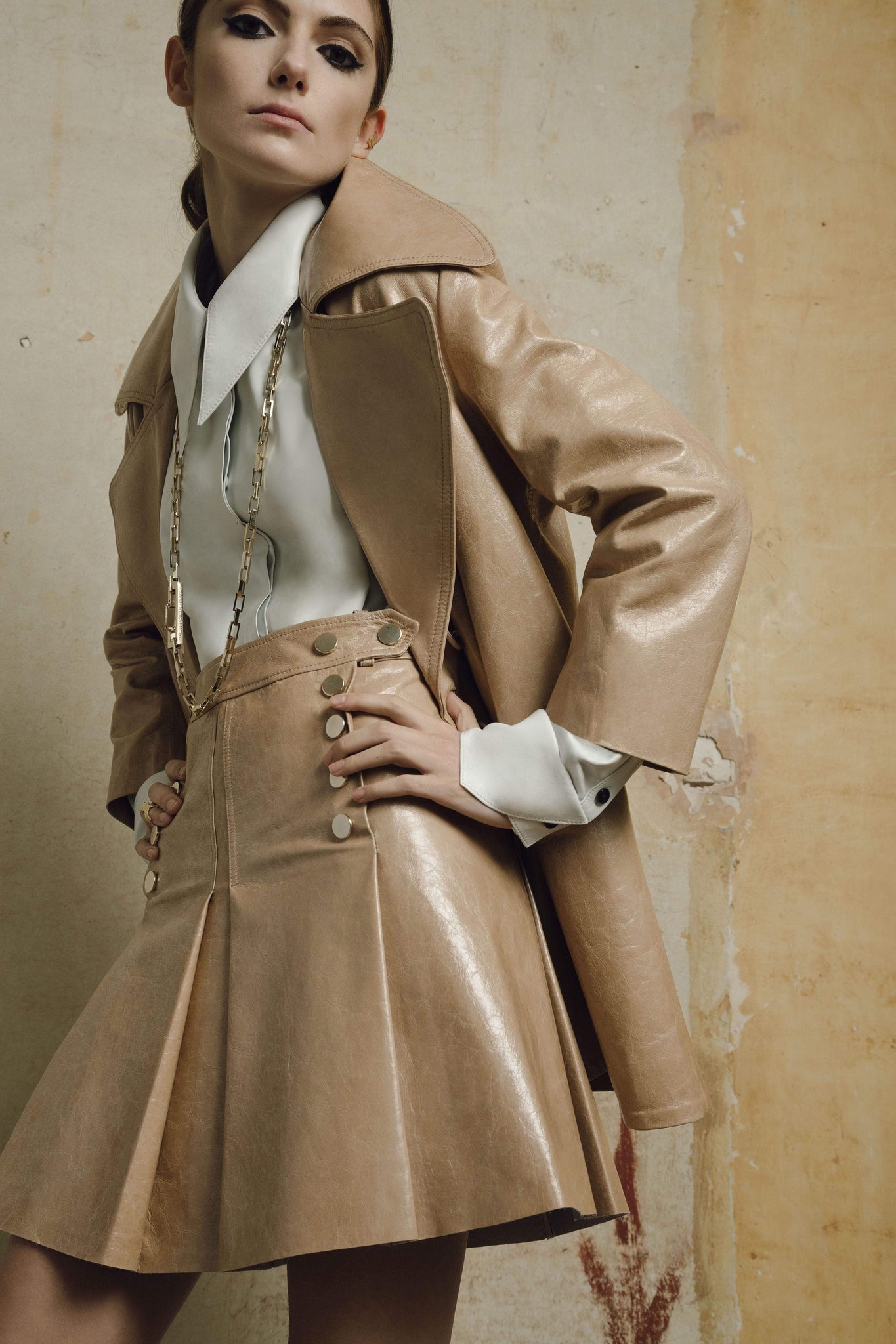5 Jackets That Flatter Leather Skirts – SKIIM Paris